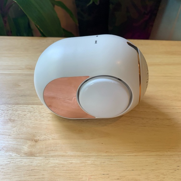 2 Mini Rose Golden Bluetooth Speakers - Picture 5 of 10